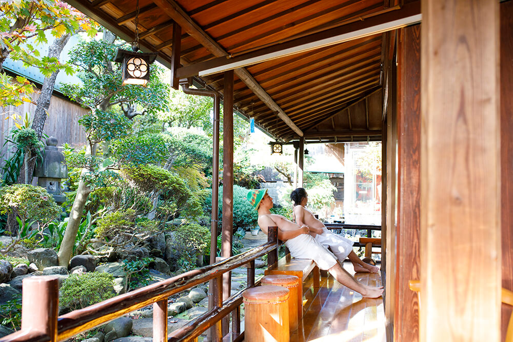 建築家・長坂常と写真家・池田晶紀がゆったり巡る。東京銭湯、温故知新。 イメージ4