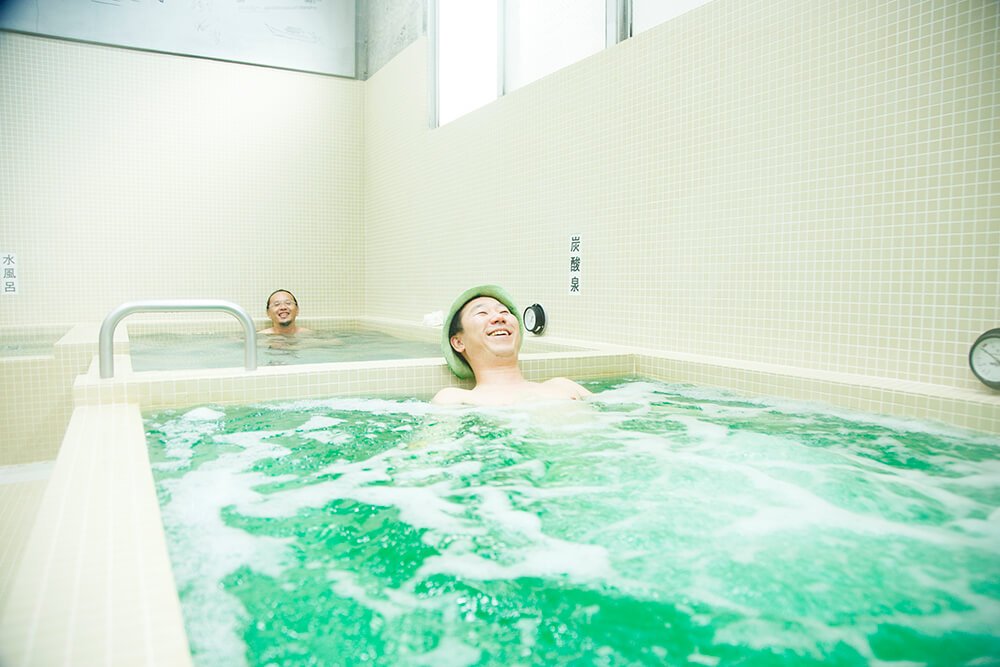 建築家・長坂常と写真家・池田晶紀がゆったり巡る。東京銭湯、温故知新。 イメージ1